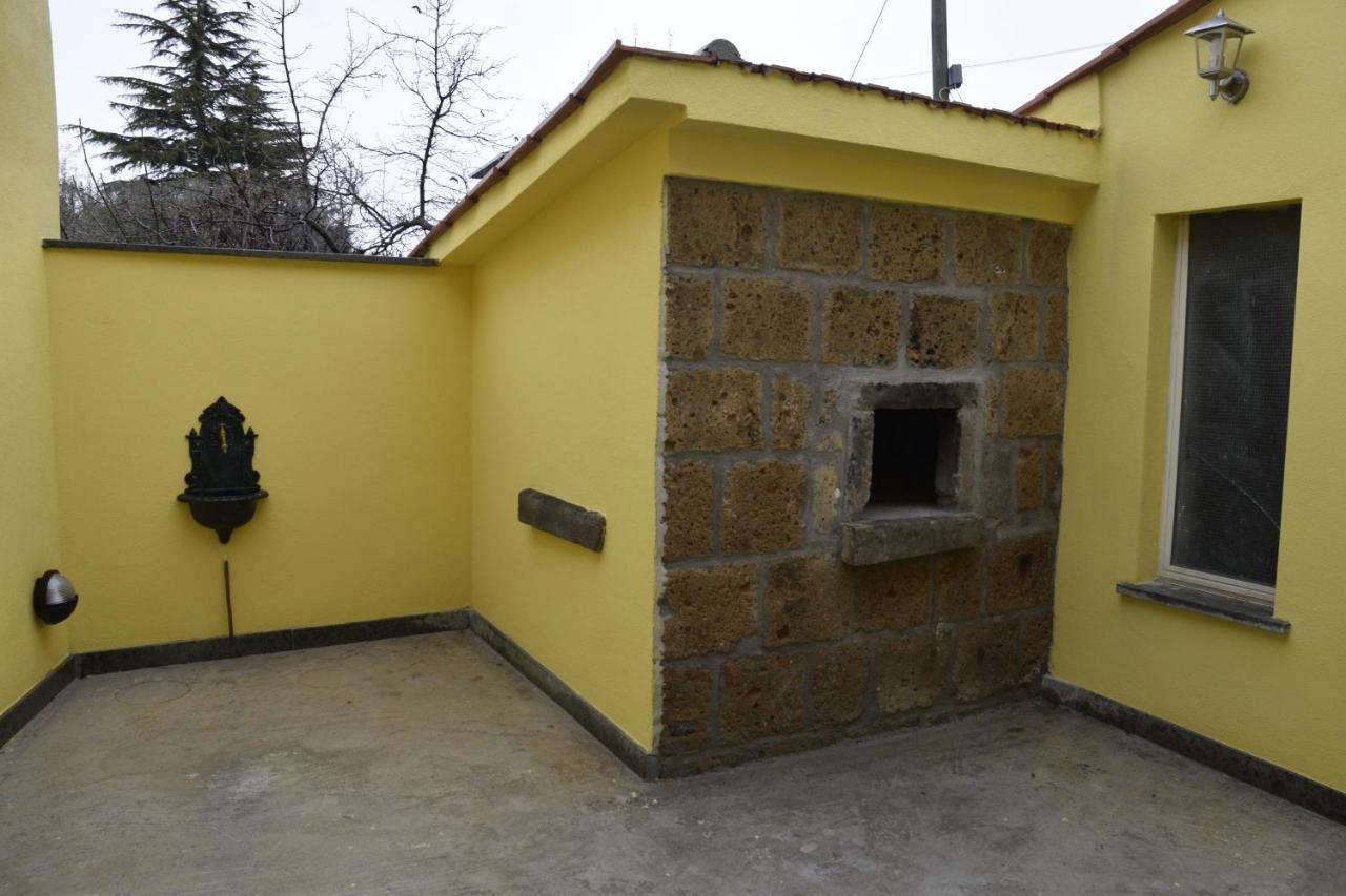 Casa Di Bacco Apartment Vetralla Luaran gambar